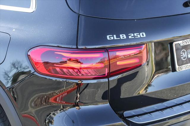 2026 Mercedes-Benz GLB 4MATIC