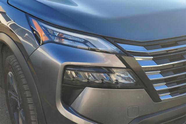 2024 Nissan Rogue SV FWD