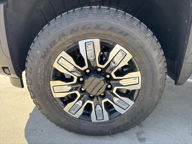 2026 GMC Sierra 2500HD Crew Cab, Standard Bed, Denali, 4WD