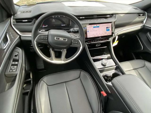 2026 Jeep Grand Cherokee Limited 4x2