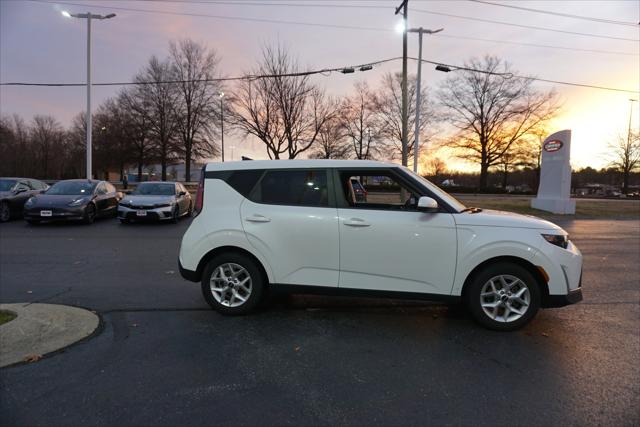 2024 Kia Soul LX 2024 Kia Soul LX