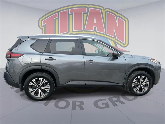 2022 Nissan Rogue SV Intelligent AWD [1]