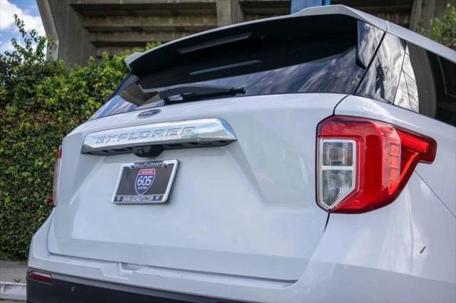 2021 Ford Explorer Base
