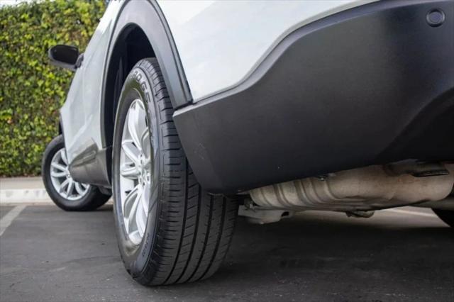 2021 Ford Explorer Base