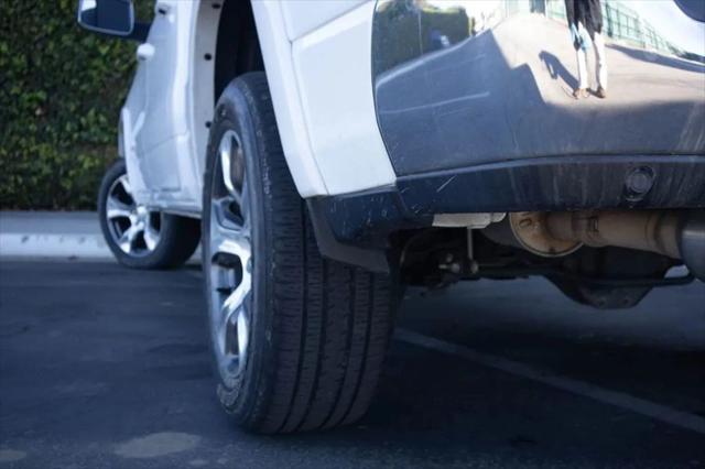 2020 Ram 1500 Laramie Crew Cab 4x4 64 Box