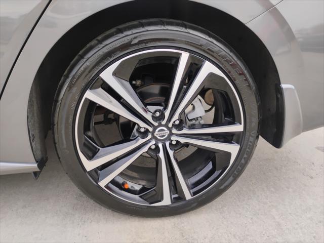 2021 Nissan Sentra SR Xtronic CVT