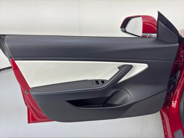 2020 Tesla Model 3 Standard Range Plus Rear-Wheel Drive