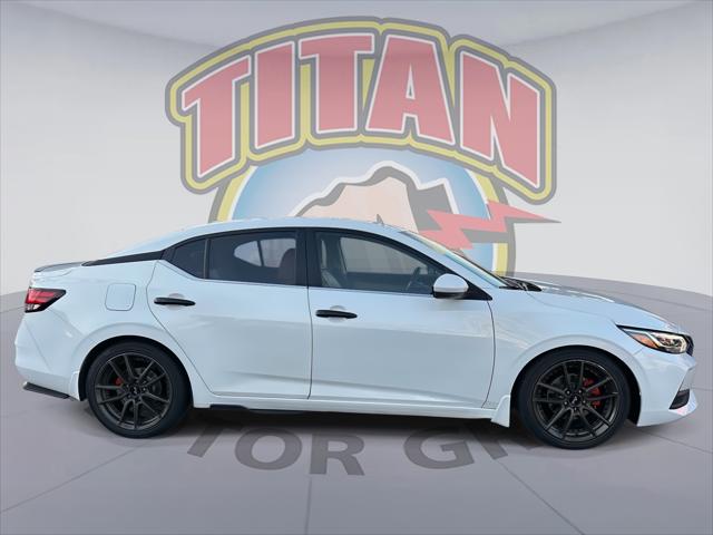 2020 Nissan Sentra SV Xtronic CVT [1]