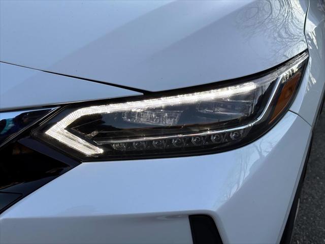 2020 Nissan Sentra SV Xtronic CVT [11]