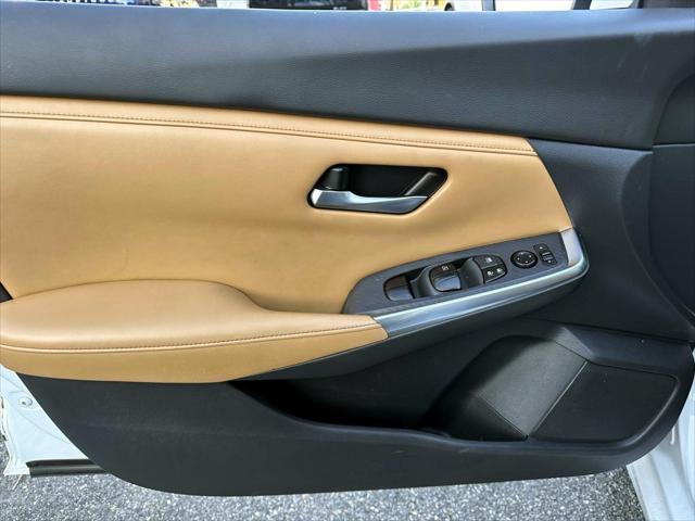 2020 Nissan Sentra SV Xtronic CVT [20]