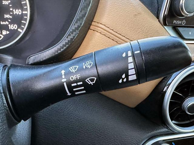 2020 Nissan Sentra SV Xtronic CVT [34]