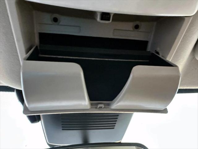 2020 Nissan Sentra SV Xtronic CVT [37]