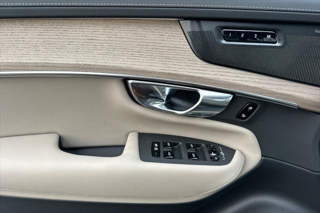 2026 Volvo XC90 Plus, B6 AWD Gas (mild hybrid), Gasoline, Bright, 7 Seats