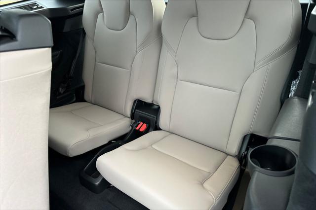 2026 Volvo XC90 Plus, B6 AWD Gas (mild hybrid), Gasoline, Bright, 7 Seats