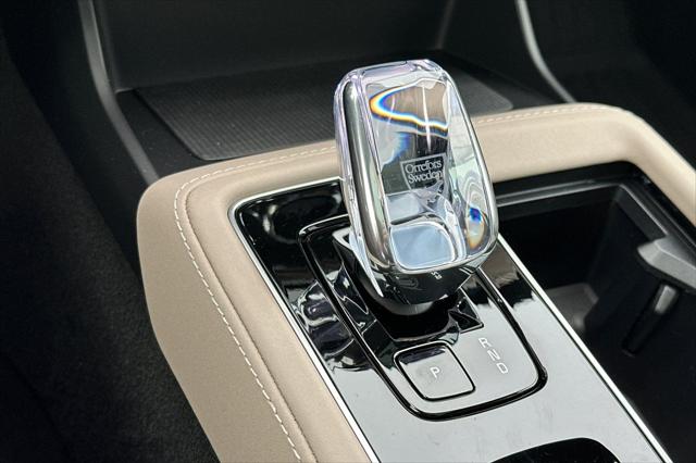 2026 Volvo XC90 Plus, B6 AWD Gas (mild hybrid), Gasoline, Bright, 7 Seats