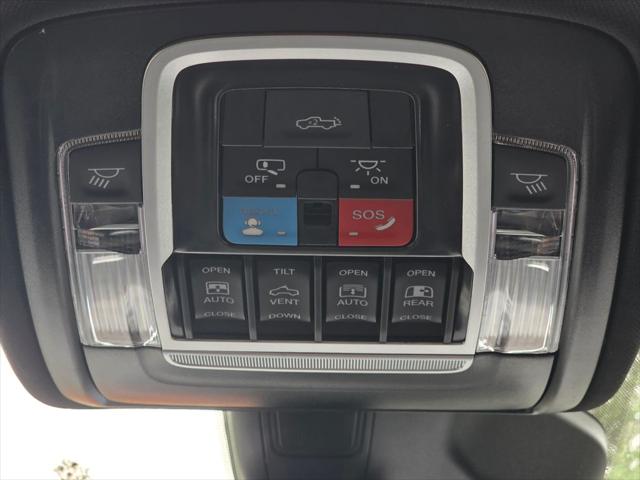 2026 Ram 1500 Laramie Crew Cab 4x4 5'7" Box