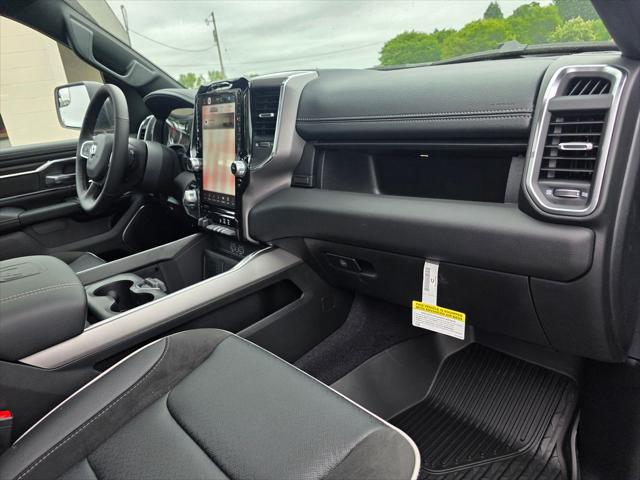 2026 Ram 1500 Laramie Crew Cab 4x4 5'7" Box