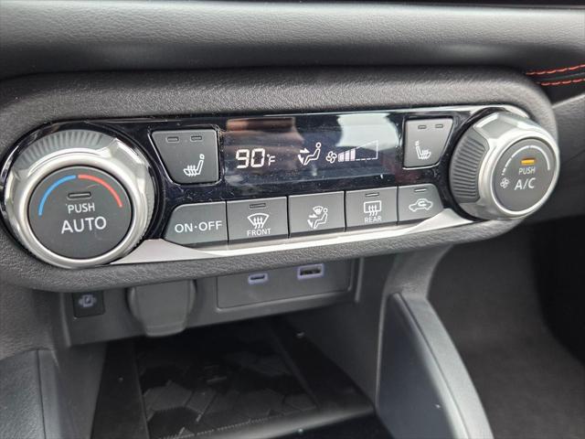 2025 Nissan Versa 1.6 SR