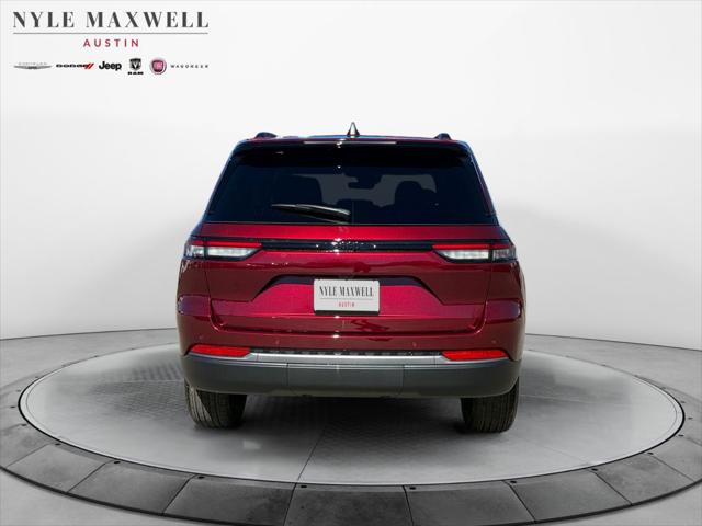 2026 Jeep Grand Cherokee Altitude 4x2