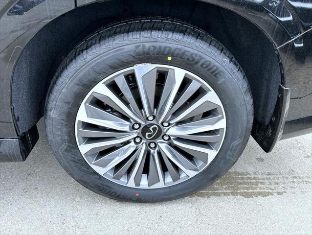 2026 INFINITI QX80 LUXE AWD