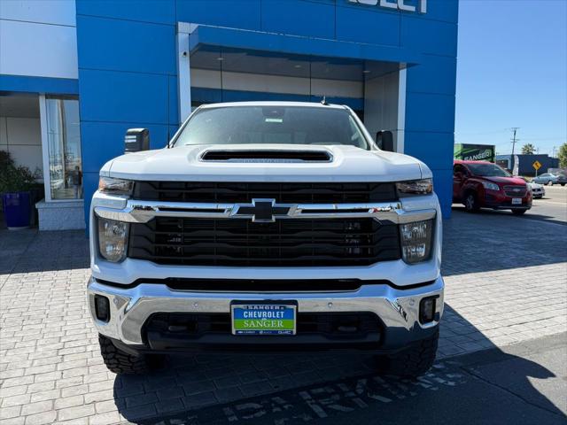 2026 Chevrolet Silverado 2500HD Crew Cab, Standard Bed, LT, 4WD