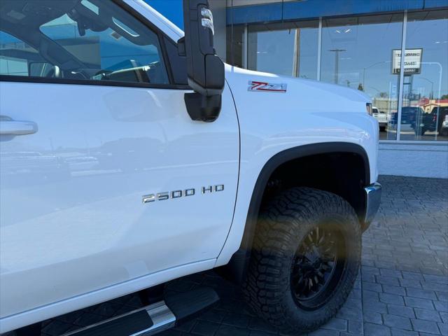 2026 Chevrolet Silverado 2500HD Crew Cab, Standard Bed, LT, 4WD