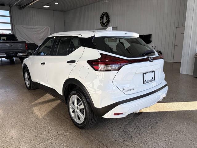 2022 Nissan Kicks S Xtronic CVT