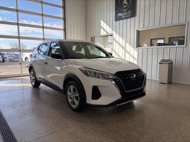2022 Nissan Kicks S Xtronic CVT