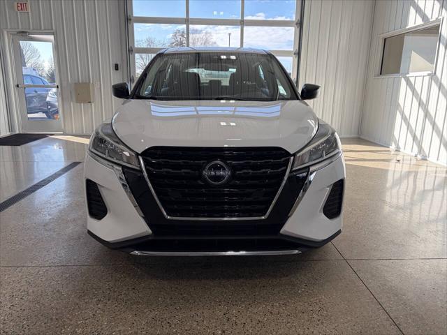 2022 Nissan Kicks S Xtronic CVT