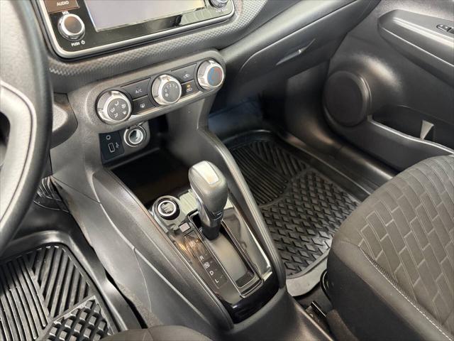 2022 Nissan Kicks S Xtronic CVT