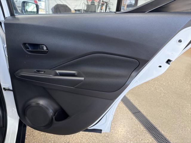 2022 Nissan Kicks S Xtronic CVT