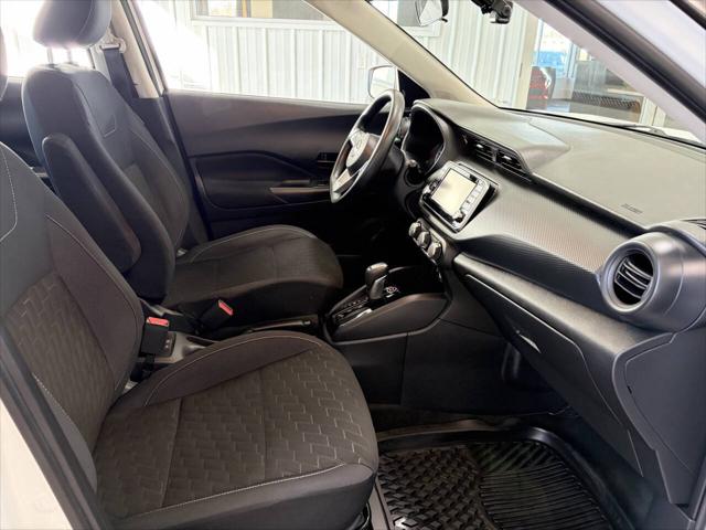 2022 Nissan Kicks S Xtronic CVT