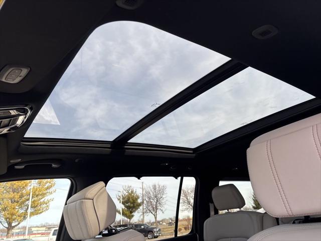 2026 Jeep Grand Wagoneer Summit Obsidian 4x4