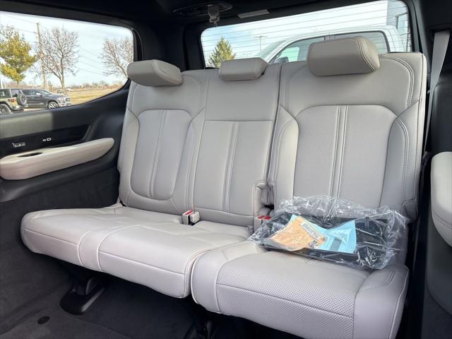 2026 Jeep Grand Wagoneer Summit Obsidian 4x4