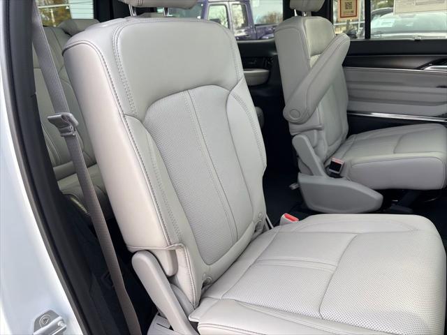 2026 Jeep Grand Wagoneer Summit Obsidian 4x4
