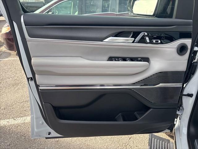 2026 Jeep Grand Wagoneer Summit Obsidian 4x4