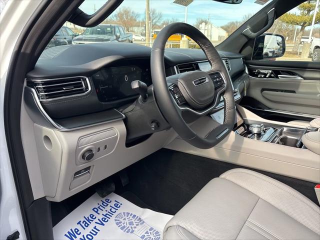 2026 Jeep Grand Wagoneer Summit Obsidian 4x4