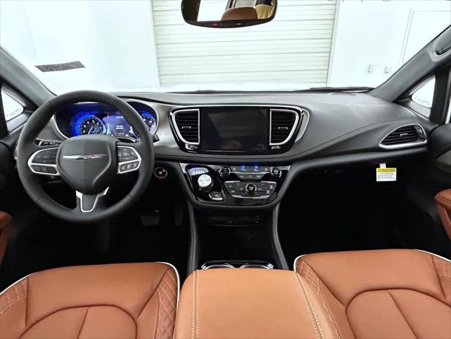 2026 Chrysler Pacifica Pinnacle AWD