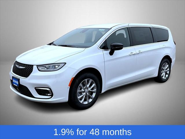 2026 Chrysler Pacifica Select AWD for sale in Sioux City, IA