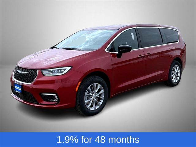2026 Chrysler Pacifica Select AWD for sale in Sioux City, IA