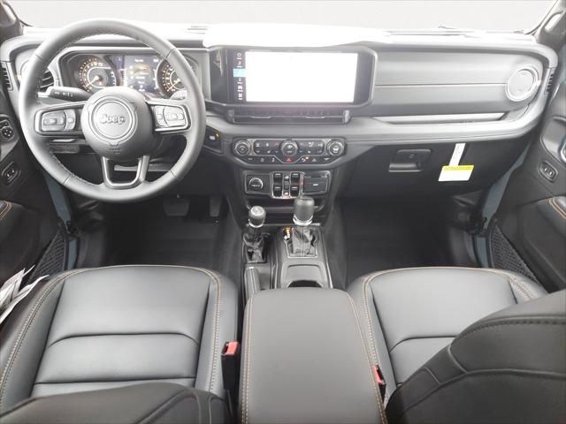 2026 Jeep Gladiator GLADIATOR SAHARA 4X4