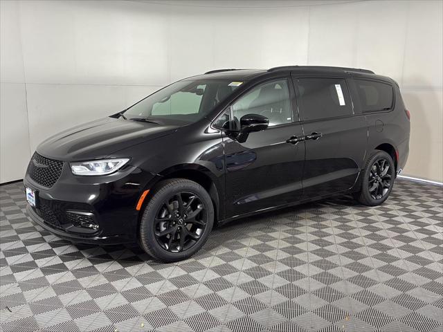 2026 Chrysler Pacifica PACIFICA LIMITED AWD