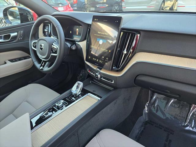 2026 Volvo XC60 B5 Plus