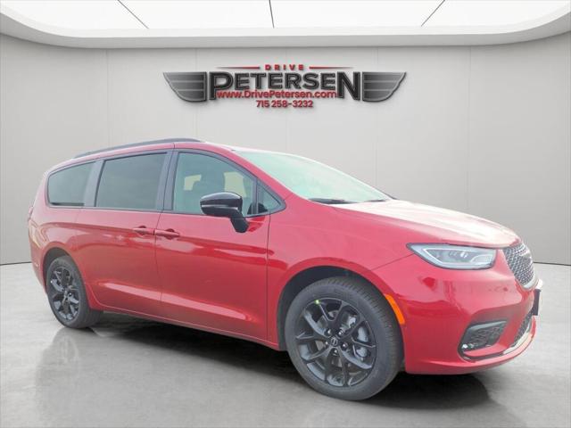2026 Chrysler Pacifica PACIFICA SELECT AWD