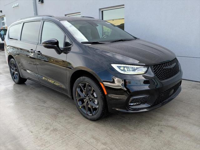 2026 Chrysler Pacifica PACIFICA LIMITED AWD