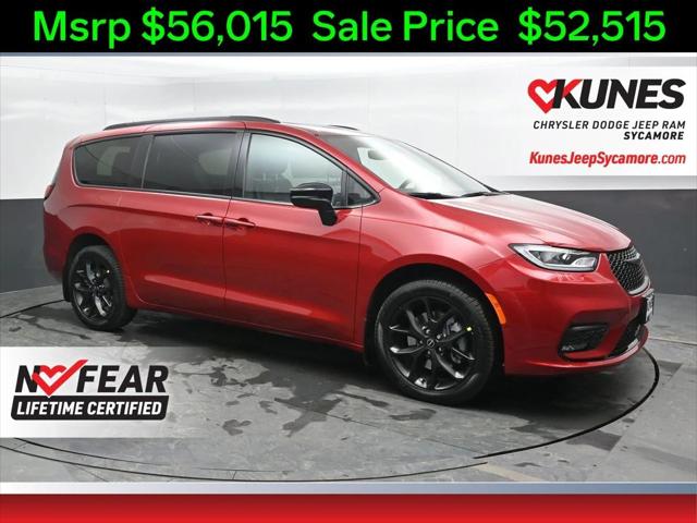 2026 Chrysler Pacifica PACIFICA SELECT AWD