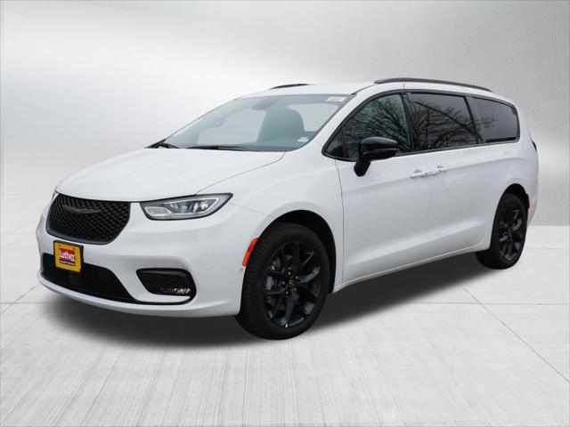 2026 Chrysler Pacifica PACIFICA SELECT AWD