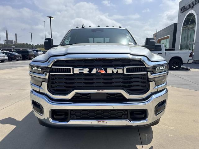 2026 RAM Ram 2500 RAM 2500 TRADESMAN CREW CAB 4X4 64 BOX