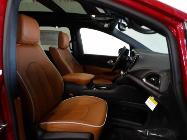 2026 Chrysler Pacifica Pinnacle AWD