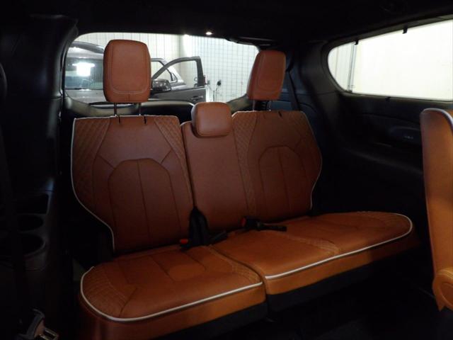 2026 Chrysler Pacifica Pinnacle AWD